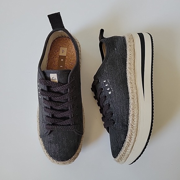 Reef Shoes - Reef Arvo Sneakers 7 Black Canvas Low Top Lace Up Platform Athleisure Casual